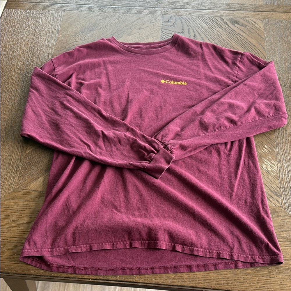 Columbia Red Long Sleeve Tee Casual Comfort
